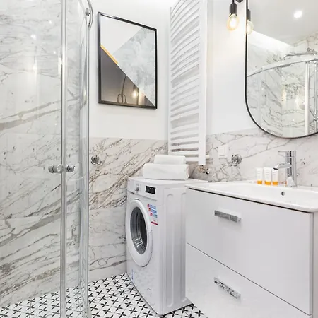 Mokotow Business Center By Renters *